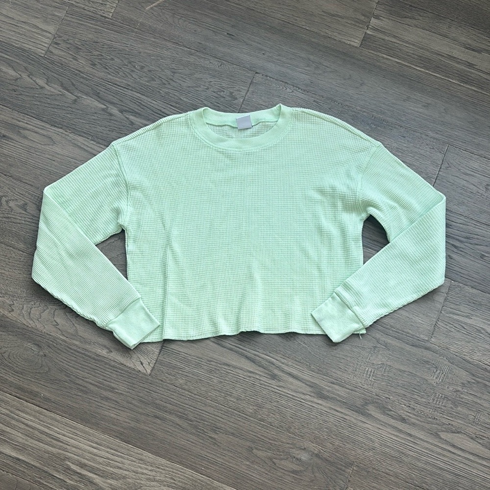 TNA | Aritzia green waffle knit long sleeve over sized crop top sweater size XXS